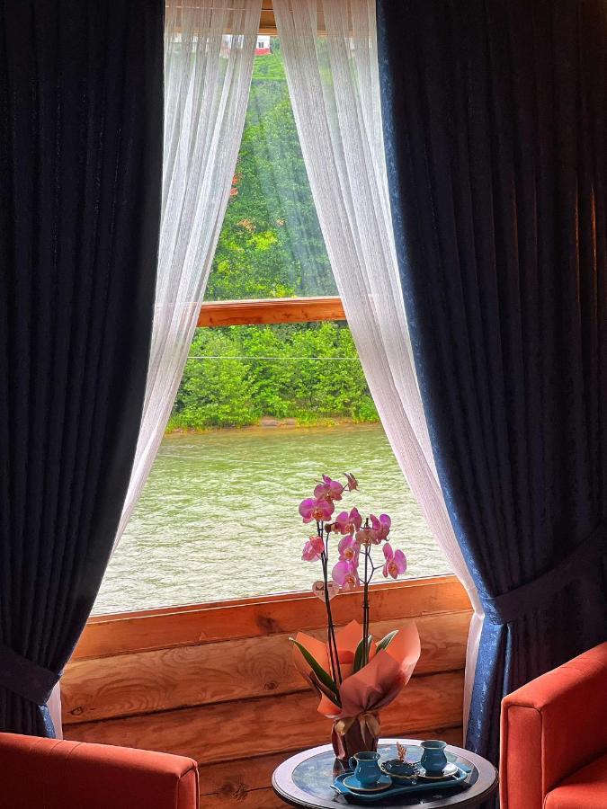 Heaven VIP Wooden Palace Bed and Breakfast Ardeşen Buitenkant foto